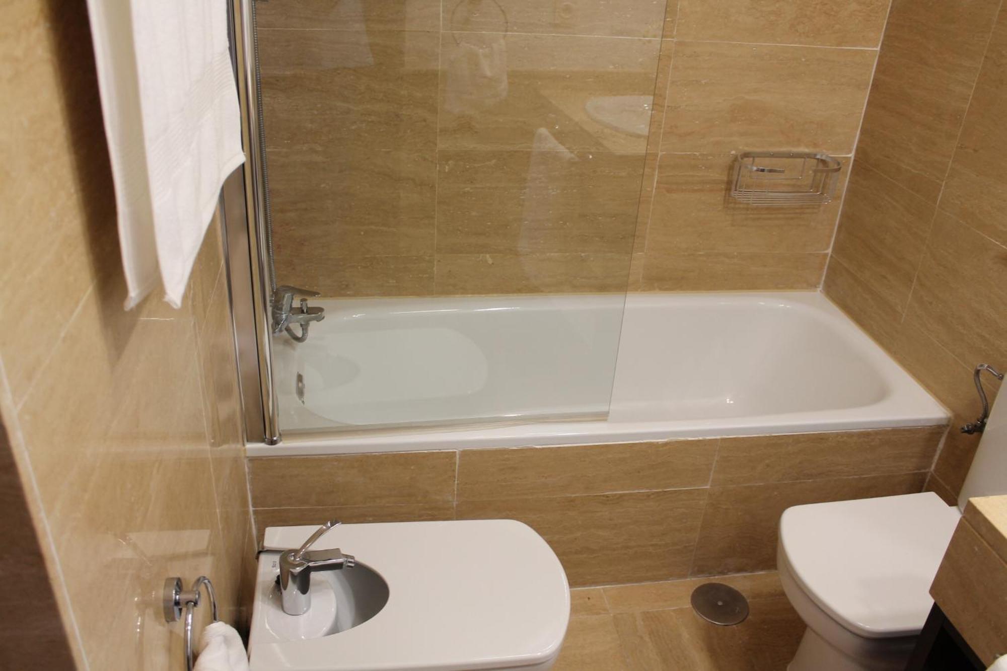 Paseo Maritimo Apartment Malaga Luaran gambar