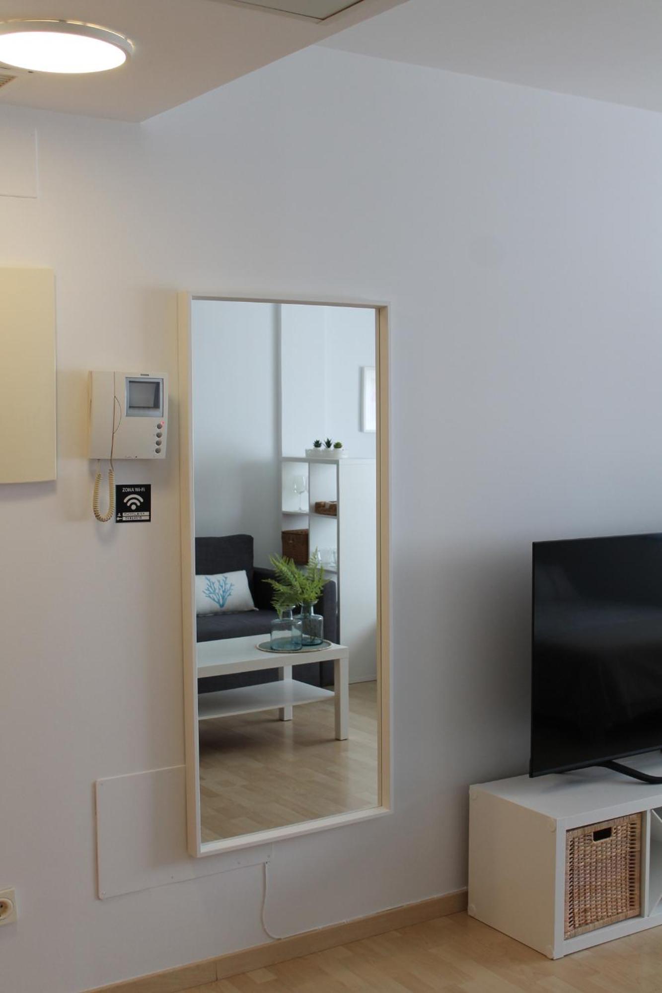 Paseo Maritimo Apartment Malaga Luaran gambar